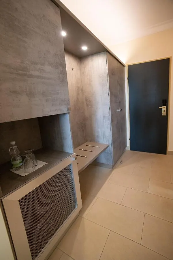 Das Reinisch Just Rooms Schwechat Hotel