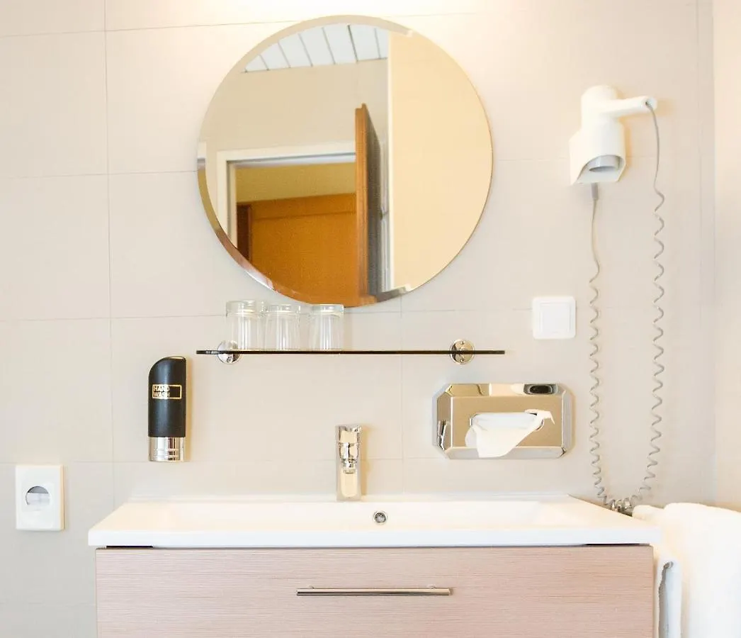 Hotel Das Reinisch Just Rooms Schwechat