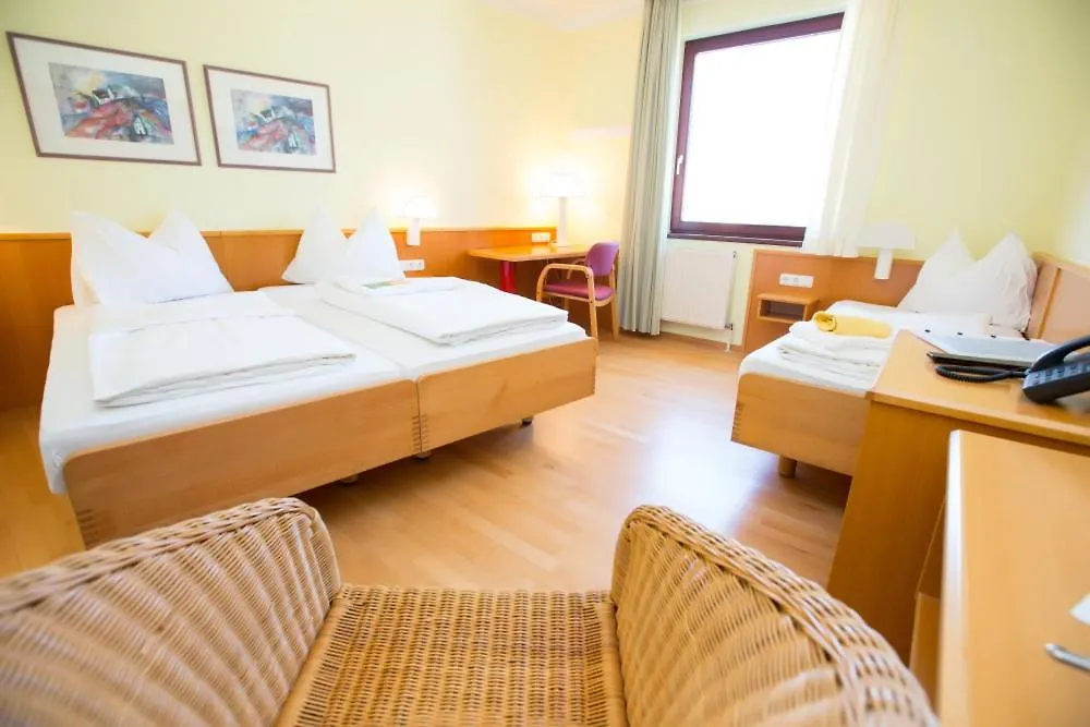 Das Reinisch Just Rooms Schwechat Österreich