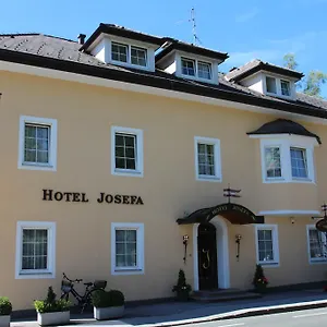 hotel-josefa.saalbachhinterglemmhotels.com/